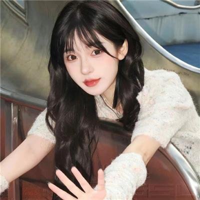 美女荒野逃亡
